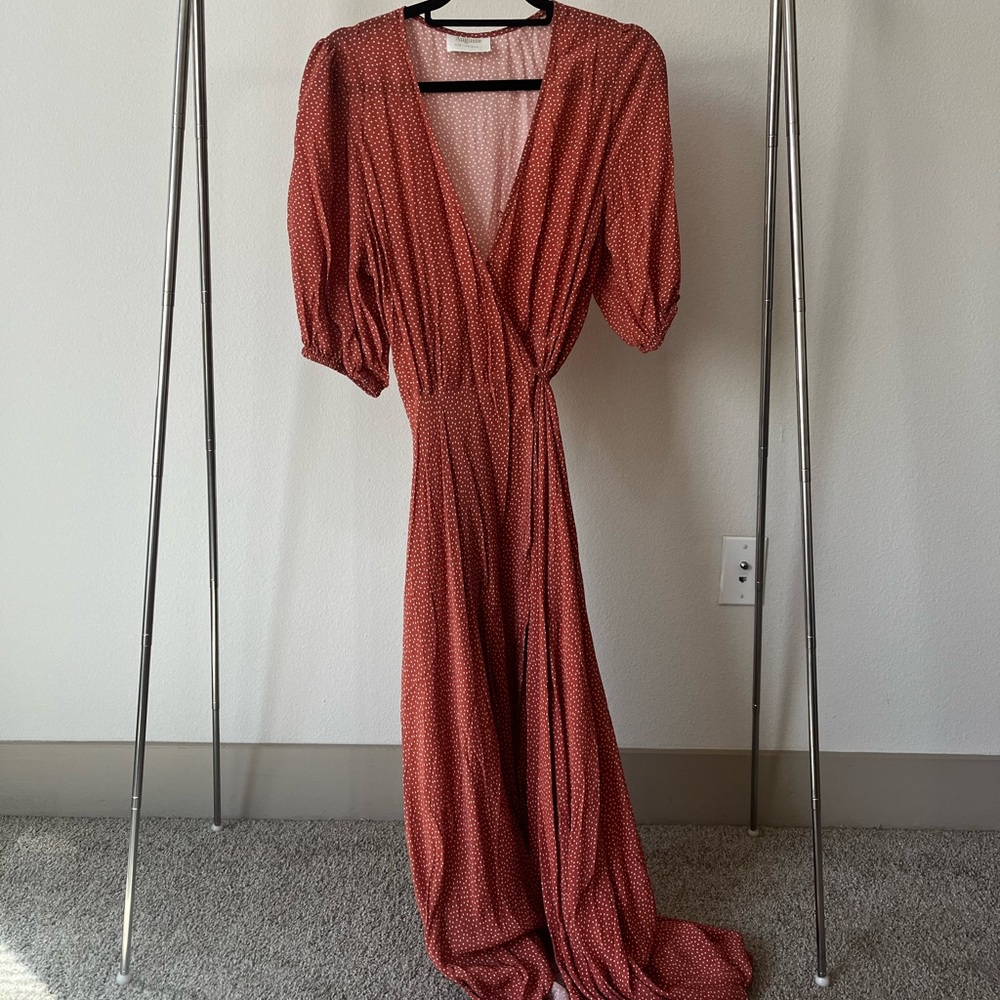 August the Label Australia wrap